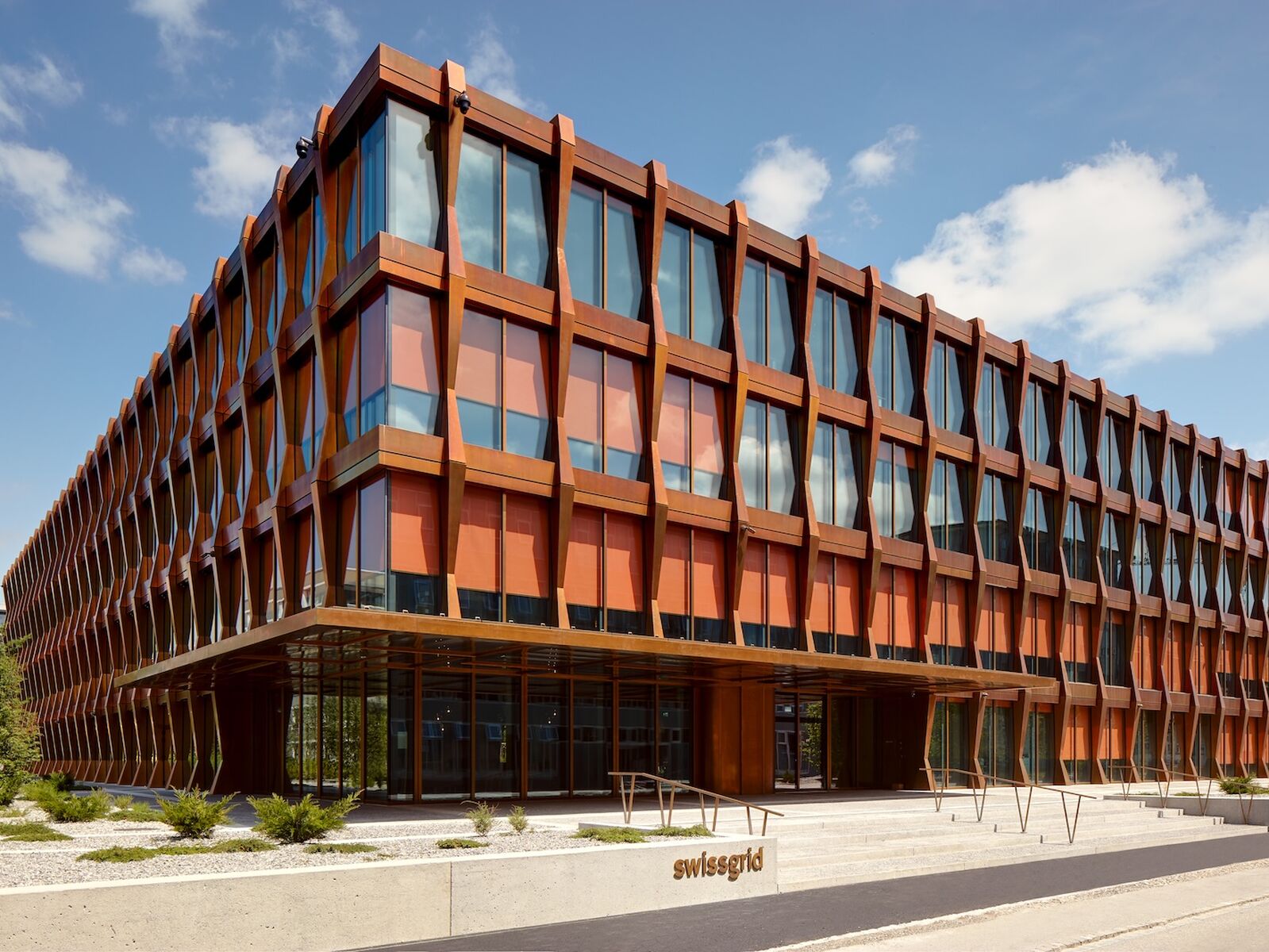 Swissgrid investiert kräftig ins Netz der Zukunft